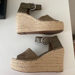 Marc Fisher LTD – Alida Espadrille Platform Wedge